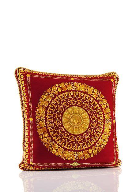 coussin versace|versace luxury collection.